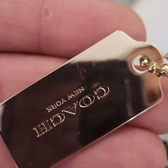 COACH Turnlock White Pebbled Leather Hobo Bag New - Picture 13 of 13